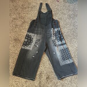 Easel cropped overalls